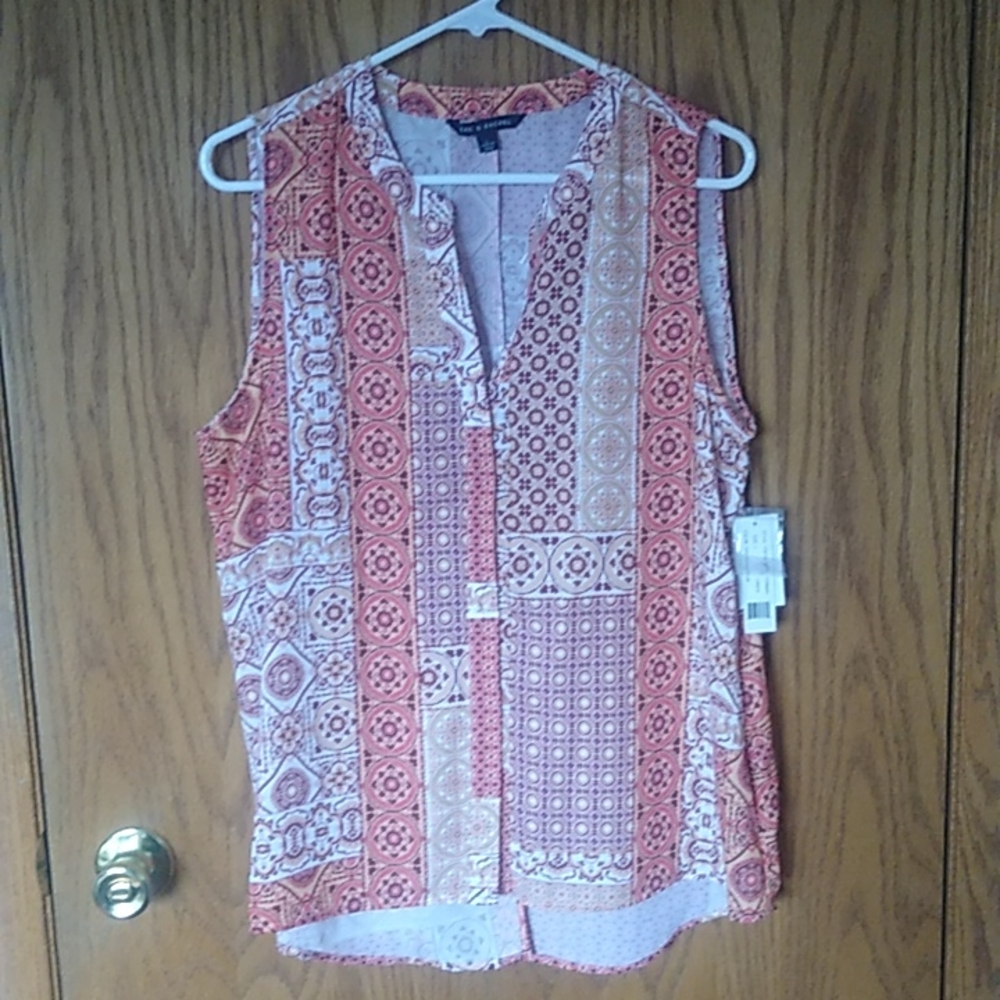 Sleeveless Top, size L